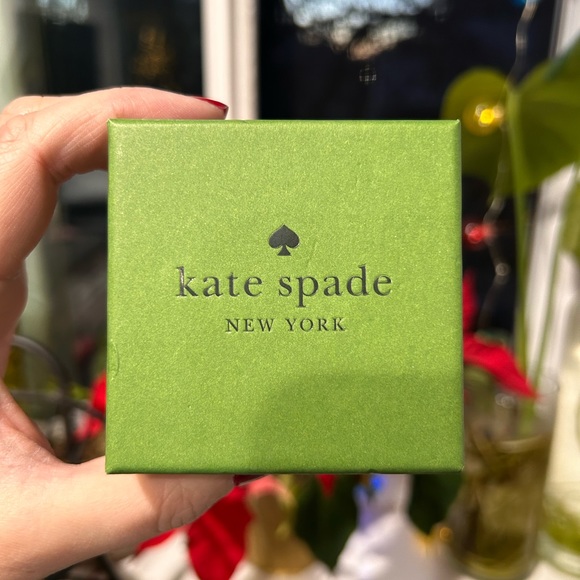 Kate Spade Earrings - Pearl NWT - Picture 3 of 3
